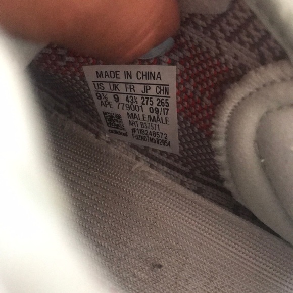 MEN’S YEEZY BOOST 350 V2 - Picture 7 of 15